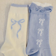 Load image into Gallery viewer, Women’s Socks | Blue and Cream Bows