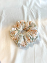 Load image into Gallery viewer, Spring Collection Oversized Scrunchies