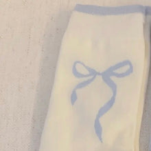 Load image into Gallery viewer, Women’s Socks | Blue and Cream Bows