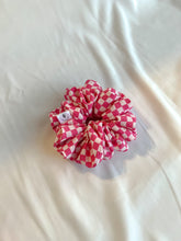 Load image into Gallery viewer, Spring Collection Oversized Scrunchies