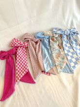 Load image into Gallery viewer, Spring Collection Bows