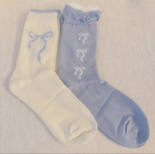 Load image into Gallery viewer, Women’s Socks | Blue and Cream Bows