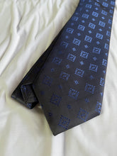 Load image into Gallery viewer, Men’s Necktie in Navy Blue Diamond
