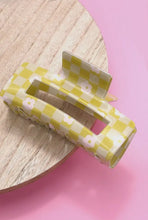 Load image into Gallery viewer, Daisy Check Claw Clip