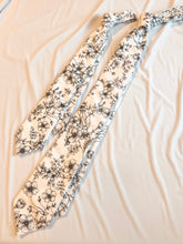 Load image into Gallery viewer, Boy’s Necktie in Black and White Floral