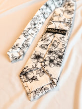Load image into Gallery viewer, Boy’s Necktie in Black and White Floral