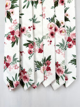 Load image into Gallery viewer, Men’s Necktie in Mauve and Sage Floral on White