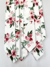 Load image into Gallery viewer, Men’s Necktie in Mauve and Sage Floral on White
