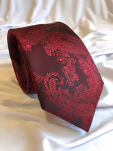 Load image into Gallery viewer, Men’s Tie in Red Paisley