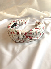 Load image into Gallery viewer, Ribbed Ditsy Floral Headbands