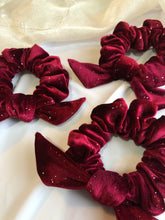 Load image into Gallery viewer, Bow Knot Scrunchies