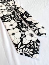 Load image into Gallery viewer, Necktie in Black and White Floral Anemone | Black