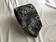 Load image into Gallery viewer, Men’s Necktie in Black and White Paisley