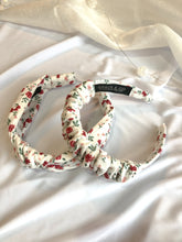 Load image into Gallery viewer, Ribbed Ditsy Floral Headbands