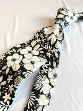 Load image into Gallery viewer, Necktie in Black and White Floral Anemone | Black