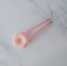 Load image into Gallery viewer, Flower Hair Sticks
