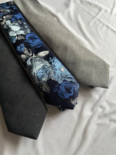 Load image into Gallery viewer, LIMITED Men’s Necktie in Silver Blue Floral
