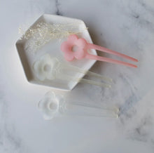Load image into Gallery viewer, Flower Hair Sticks
