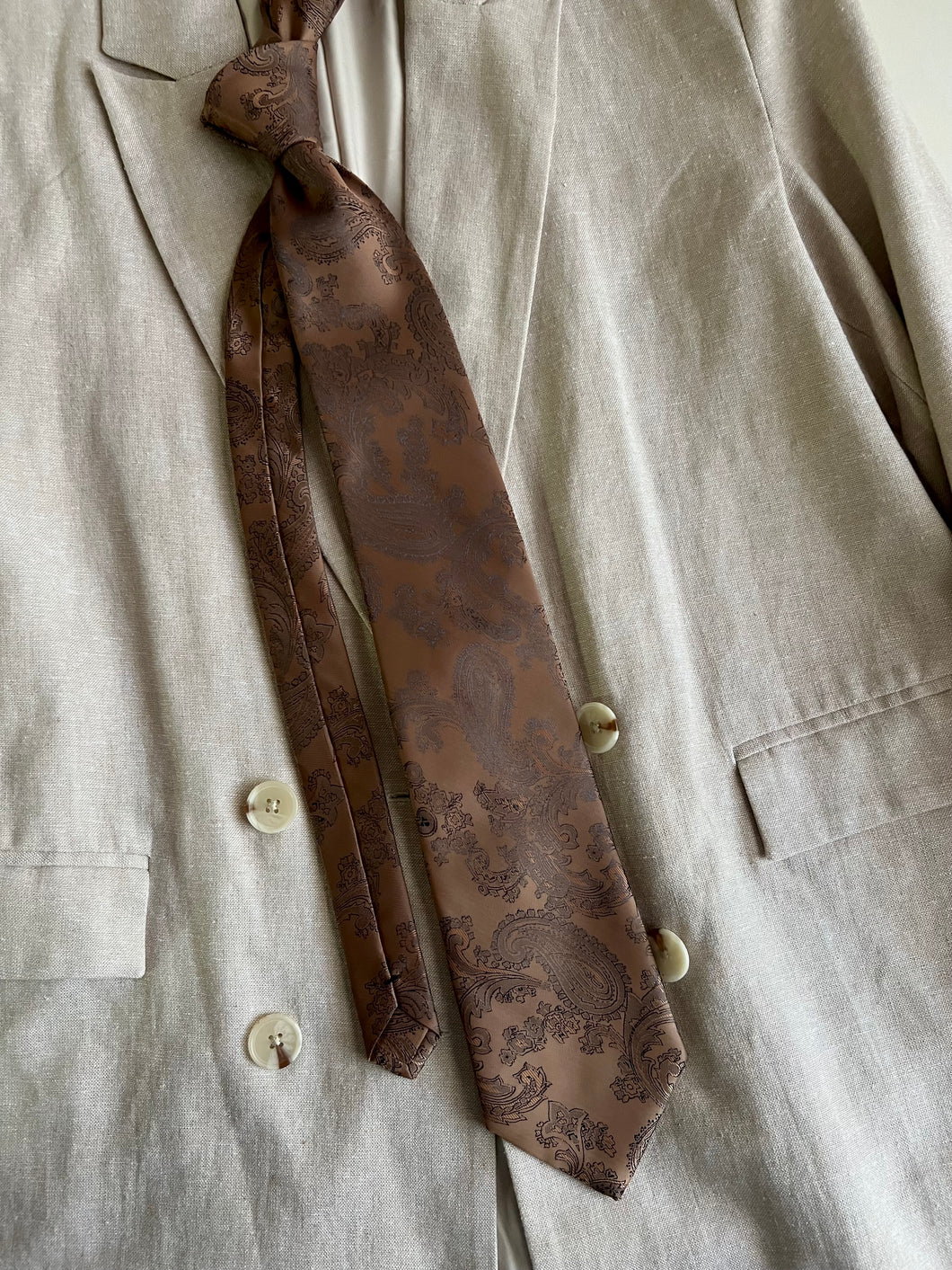 Men’s Necktie in Copper and Black Paisley