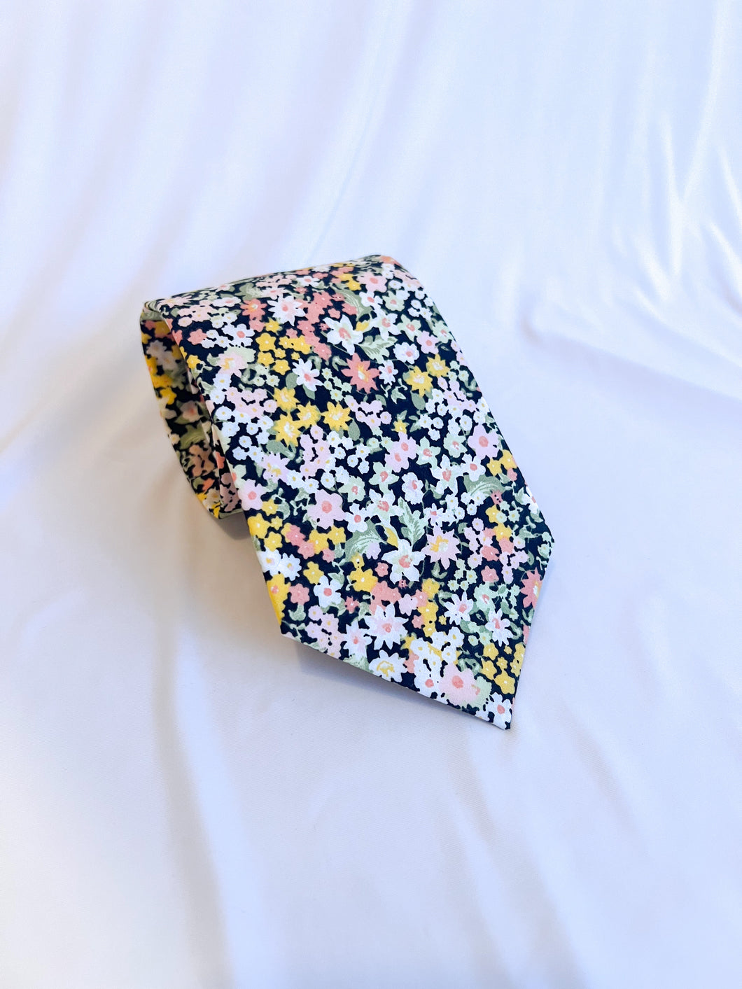 Limited | Men’s Necktie in Black, Pink and Yellow Floral