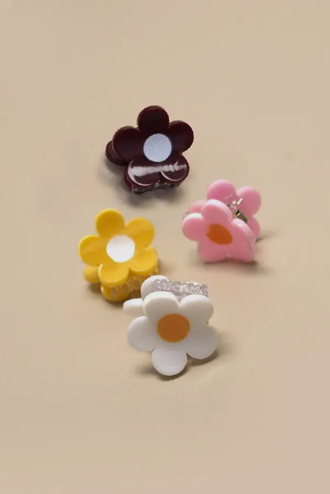 4 pc Mini Flower Claw Clips Set