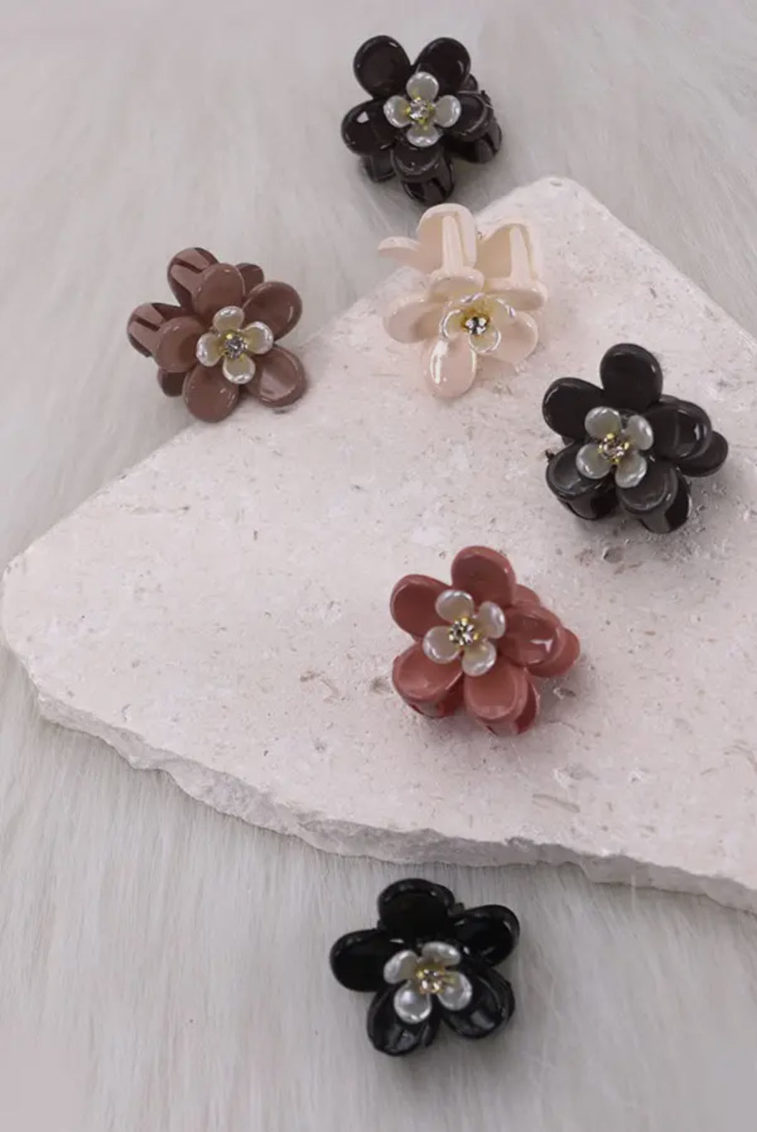 6 pc Mini Flower Claw Clips Set