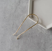 Load image into Gallery viewer, Silver and Gold Metal U Hair Sticks
