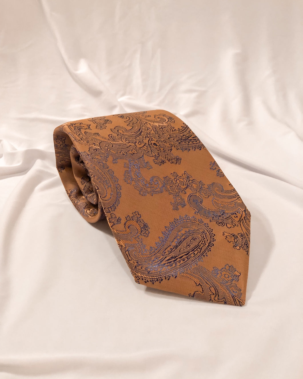 Men’s Necktie in Copper and Blue Paisley