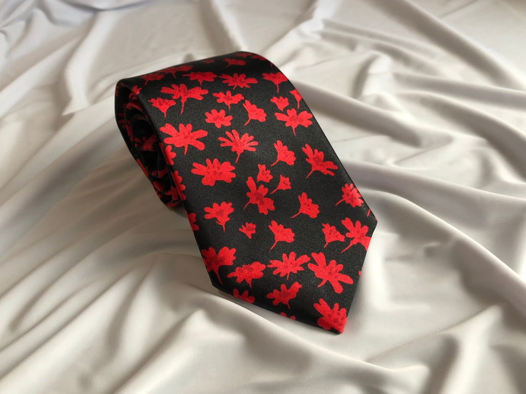 Limited | Men’s Satin Tie in Black and Red Floral
